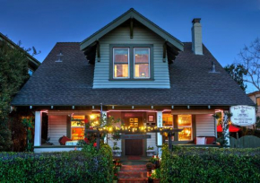 Отель Hillcrest House Bed & Breakfast  Сан Диего